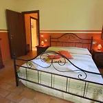 In Marche With Pool And Mountain Views *