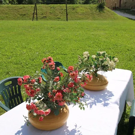 In Marche With Pool And Mountain Views Apecchio